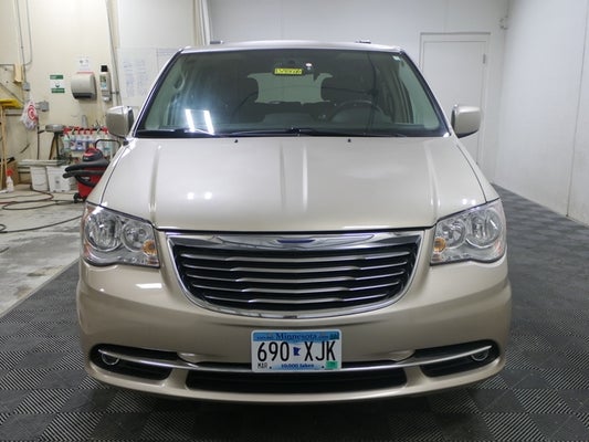 2015 Chrysler Town And Country User Manual